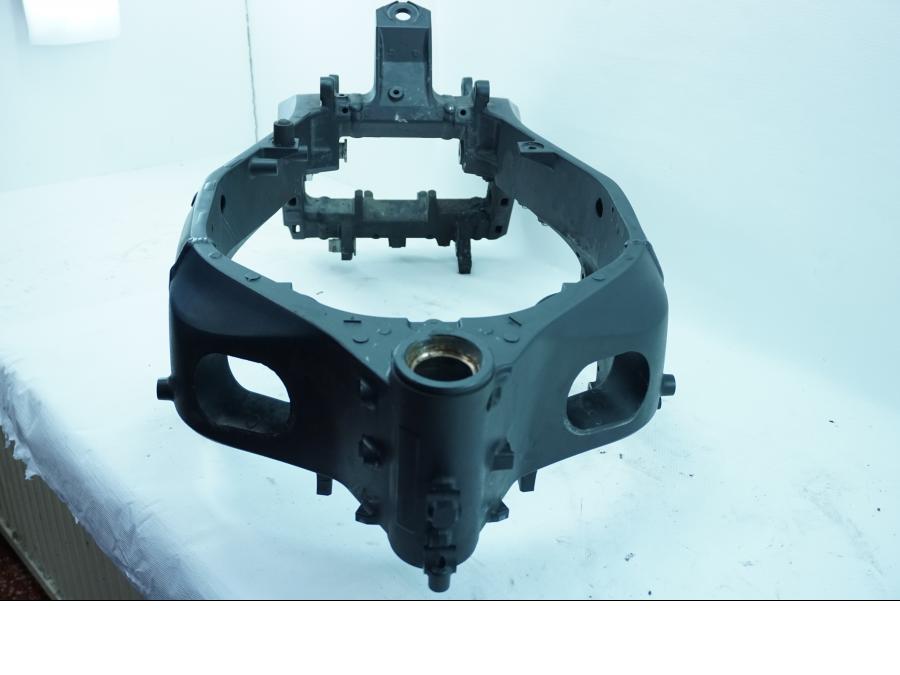 Höger sida på Ram från en Suzuki GSX-R 1000 -2008 motorcykel.