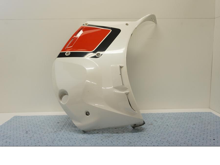 Framsidan på Sidkåpa från en Suzuki GSX 550 -1985 motorcykel.