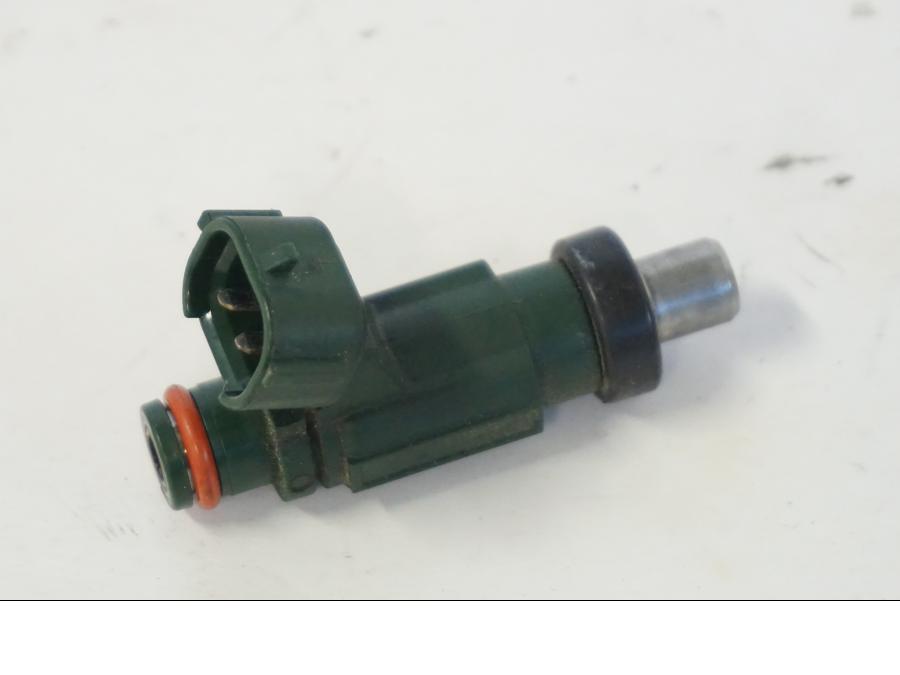 Framsidan på Spridare från en Kawasaki ER-6N -2012 motorcykel.