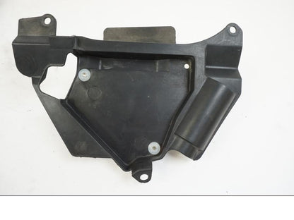 Baksidan på Undertail från en Yamaha XVS 1100 -2004 motorcykel.