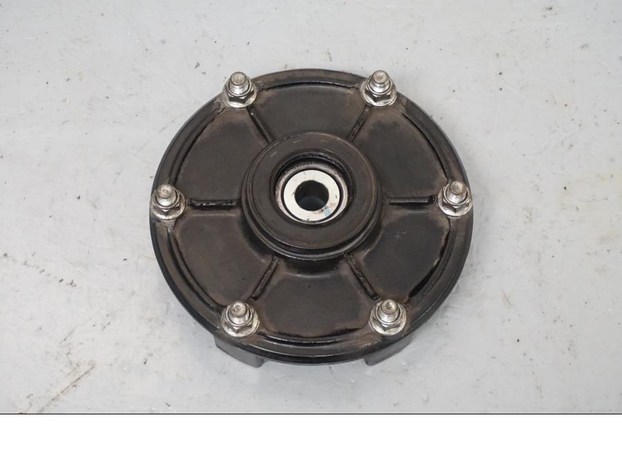 Framsidan på Drevfäste från en Yamaha XJ 6 -2011 motorcykel.