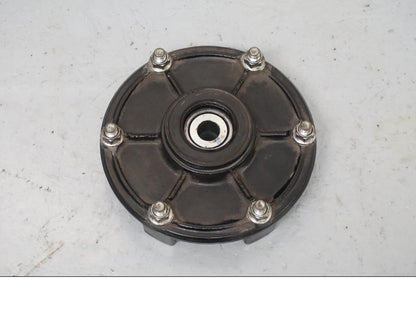 Framsidan på Drevfäste från en Yamaha XJ 6 -2011 motorcykel.