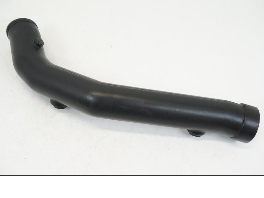 Höger sida på Luftrör från en Triumph TT 600 -2002 motorcykel.