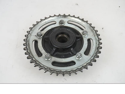 Framsidan på Drevfäste från en Suzuki GSX 1300 R -2017 motorcykel.