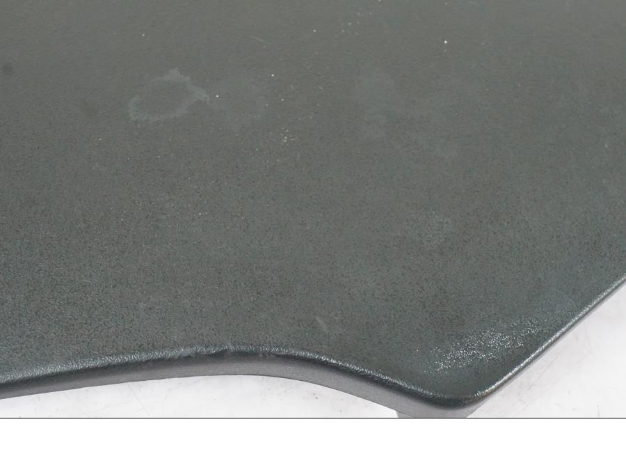 Baksidan på Sidkåpslucka från en Honda NT 650 V -2002 motorcykel.