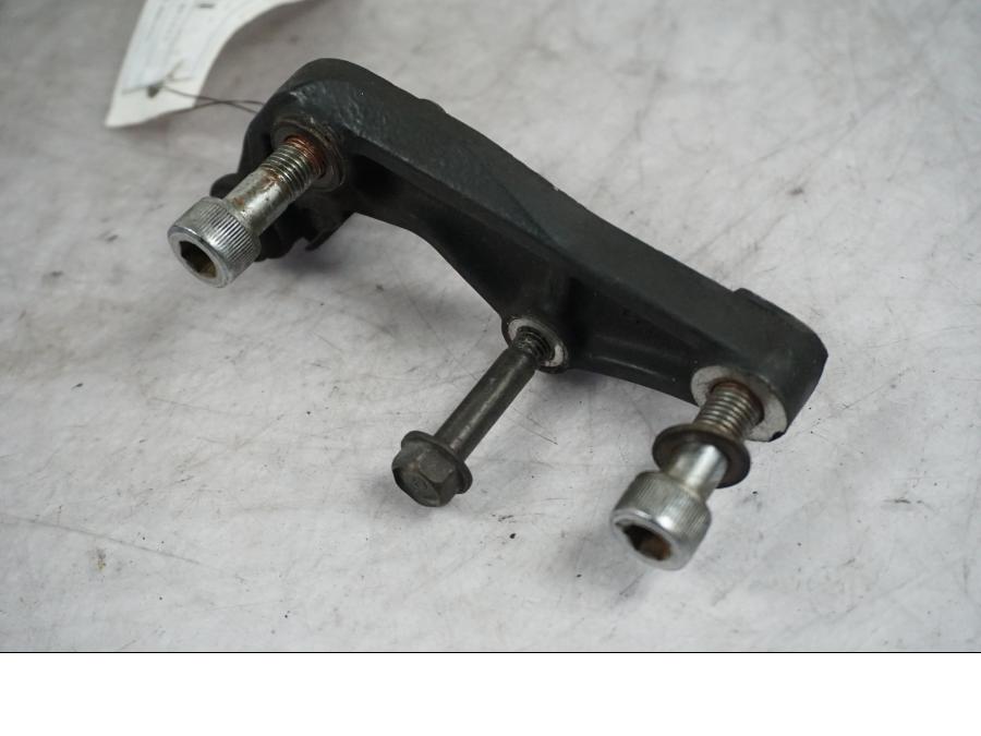 Baksidan på Bromsoksfäste från en Honda VF 750 C -1983 motorcykel.