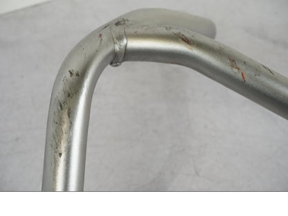 Höger sida på Motorskyddsbåge från en BMW R 1250 GS -2023 motorcykel.