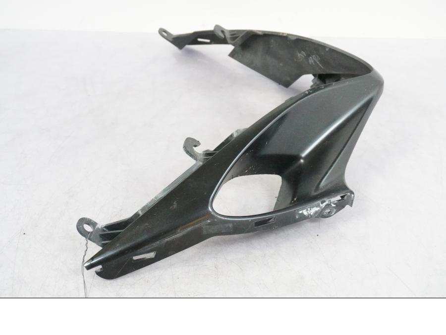 Höger sida på Luftintag från en Suzuki GSX-R 1000 -2008 motorcykel.