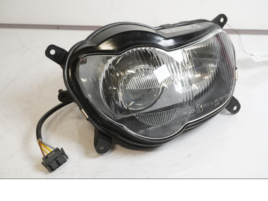 Framsidan på Strålkastare från en BMW R 1100 S -2003 motorcykel.