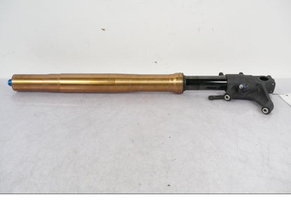 Framsidan på Gaffelben från en Suzuki GSX-R 1000 -2008 motorcykel.