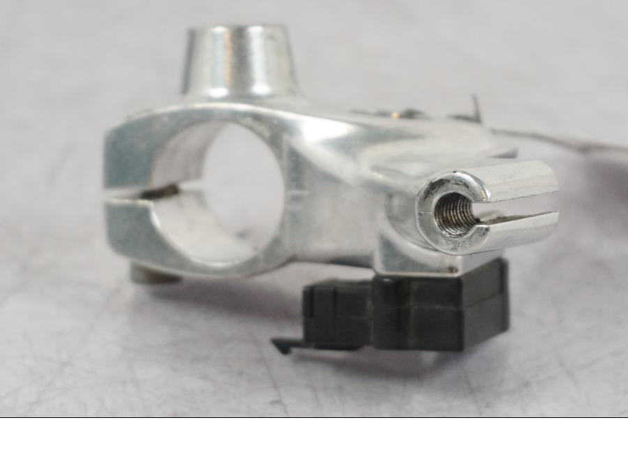 Baksidan på Kopplingsklo från en Suzuki VZ 800 -2000 motorcykel.