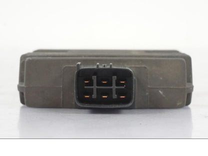 Baksidan på Likriktare från en Kawasaki ER-6N -2016 motorcykel.