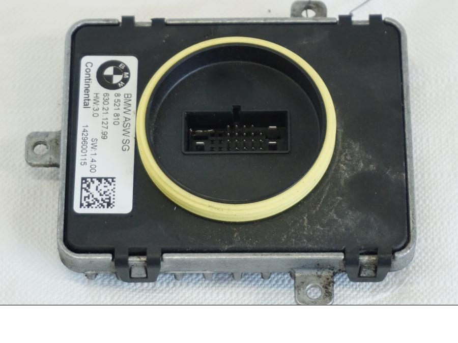 Baksidan på Styrbox från en BMW K 1600 -2015 motorcykel.