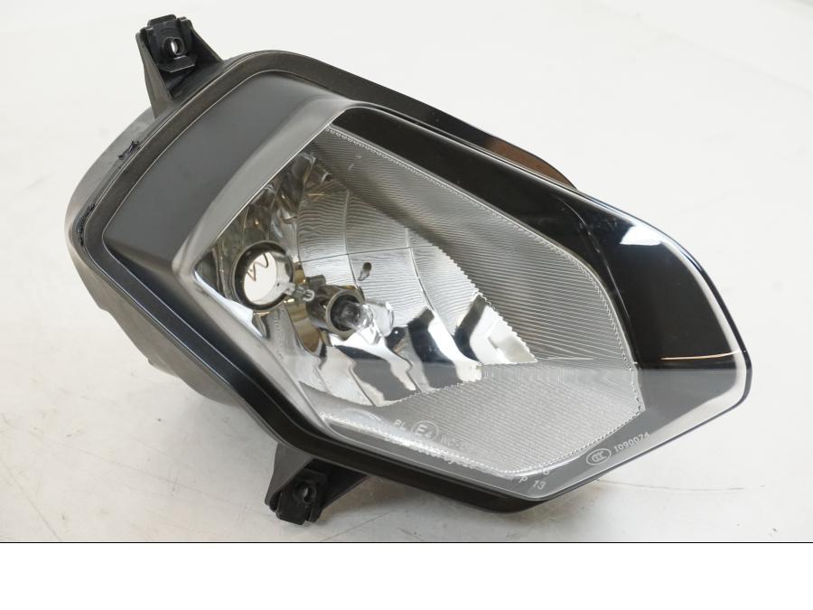 Framsidan på Strålkastare från en BMW S 1000 R -2013 motorcykel.