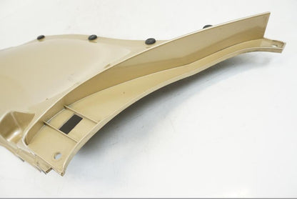 Snett uppifrån på Sidopanel från en BMW K 1200 LT -2004 motorcykel.