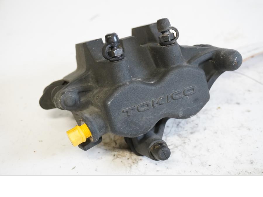 Framsidan på Bromsok från en Kawasaki VN 1700 Classic Tourer -2009 motorcykel.