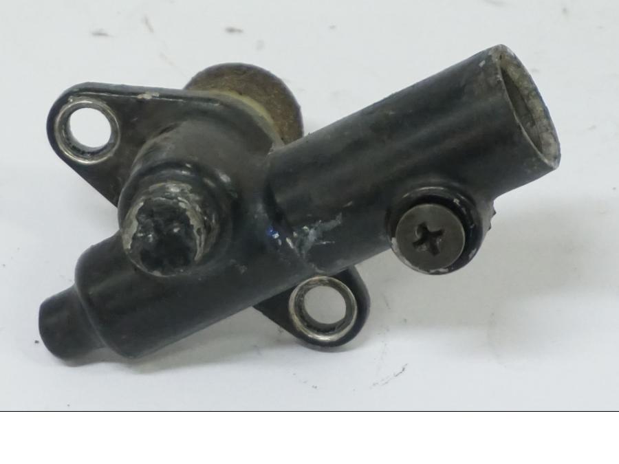 Framsidan på Hastighetsdrivning från en Honda VFR 750 -1990 motorcykel.