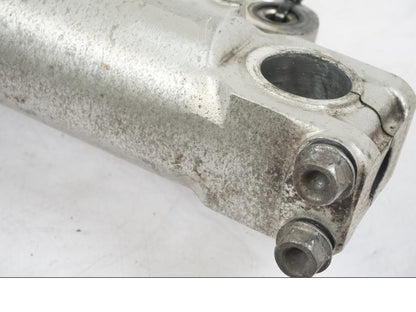 Extrabild1 på Gaffelben från en Honda CBR 1000 F -1999 motorcykel.