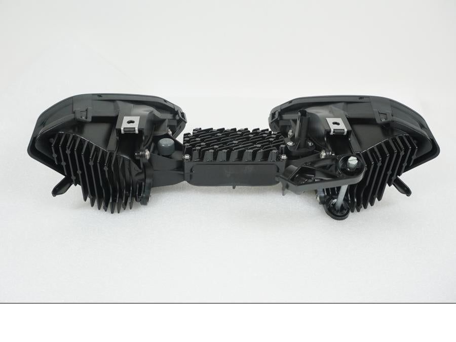 Vänster sida på Strålkastare från en BMW S 1000 RR -2021 motorcykel.