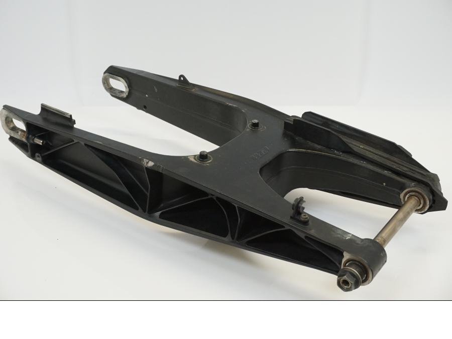 Baksidan på Sving från en KTM 690 Duke -2012 motorcykel.