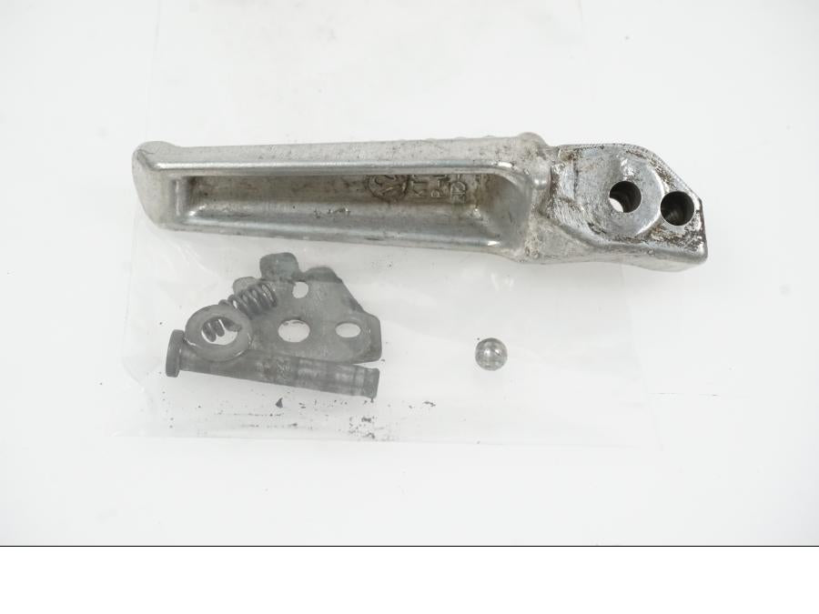 Baksidan på Fotpinne från en Aprilia Tuono V4R -2016 motorcykel.