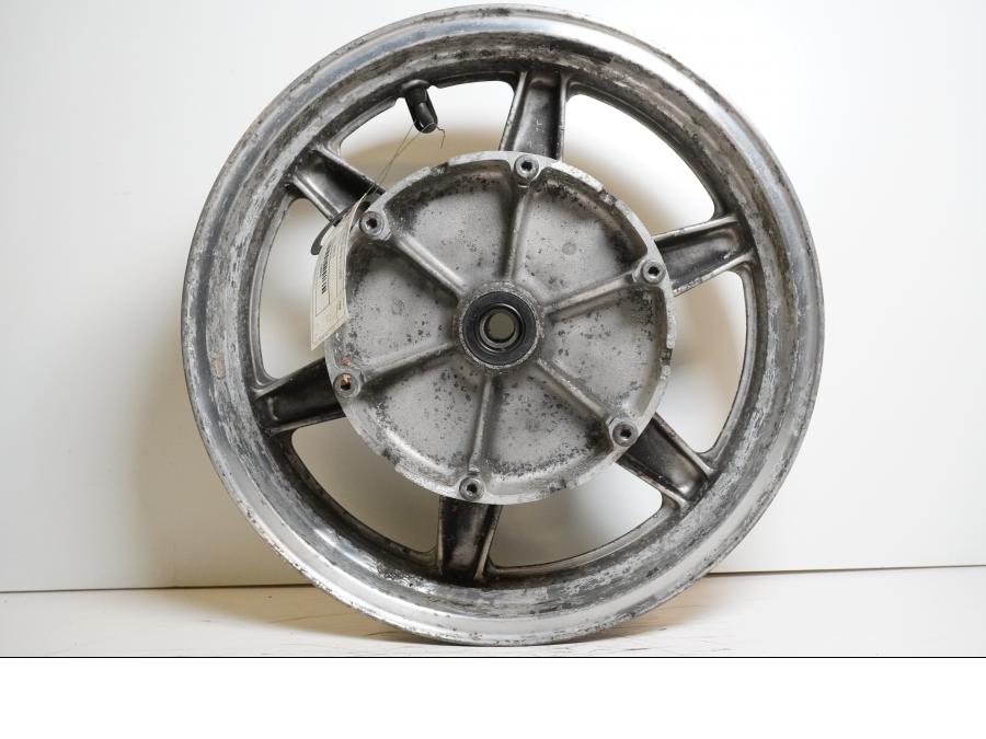 Framsidan på Fälg från en Honda GL 1500 -1998 motorcykel.