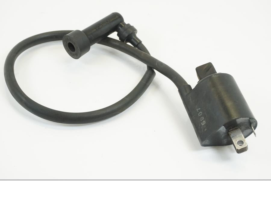 Höger sida på Tändspole från en Yamaha XV 750 -1998 motorcykel.