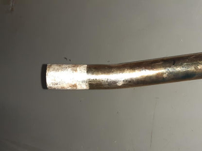 Snett uppifrån på Grenrör från en MZ 125 -2003 motorcykel.