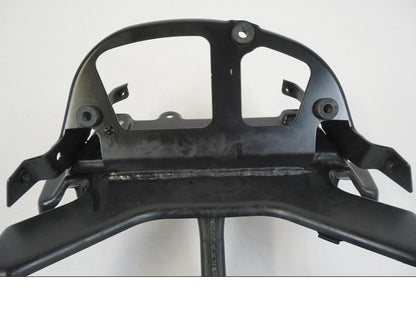 Höger sida på Toppkåpstag från en BMW F 650 CS -2002 motorcykel.