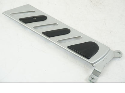 Framsidan på Ramskydd från en BMW F 650 CS -2003 motorcykel.