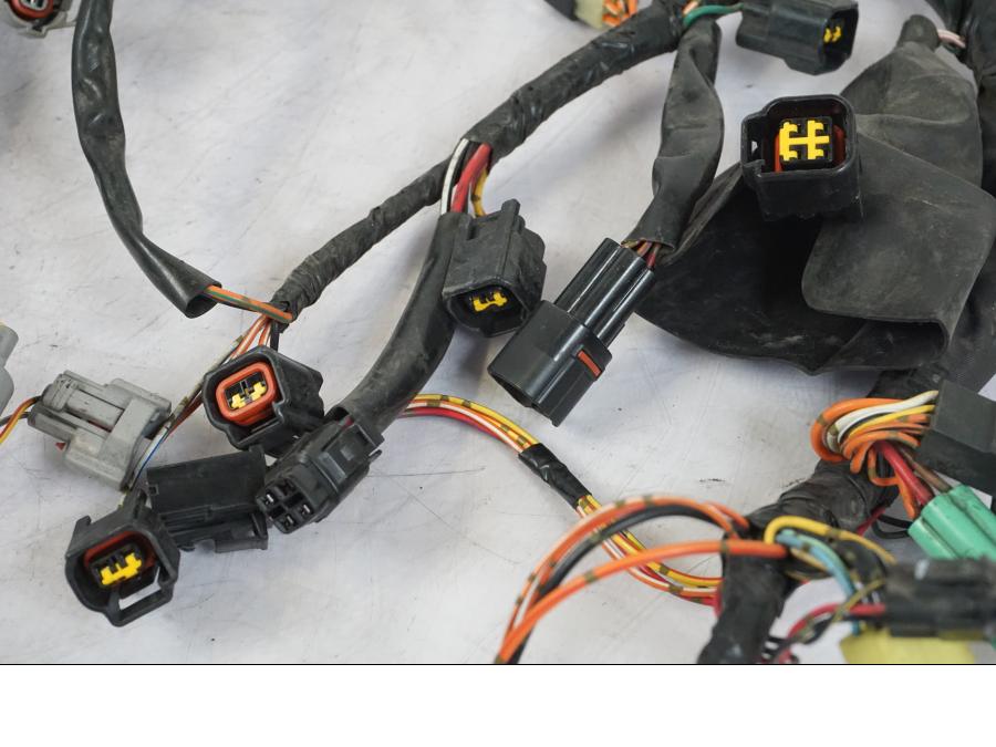 Extrabild3 på Kabelstam från en Suzuki GSX-R 600 -2007 motorcykel.