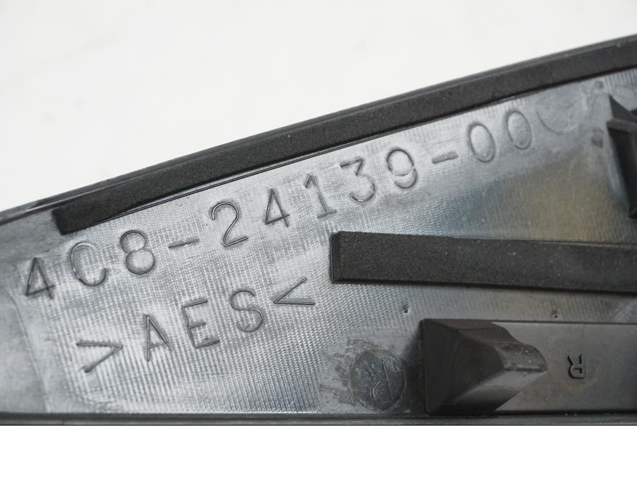 Snett uppifrån på Bensintankskåpa från en Yamaha YZF 1000 R1 -2007 motorcykel.