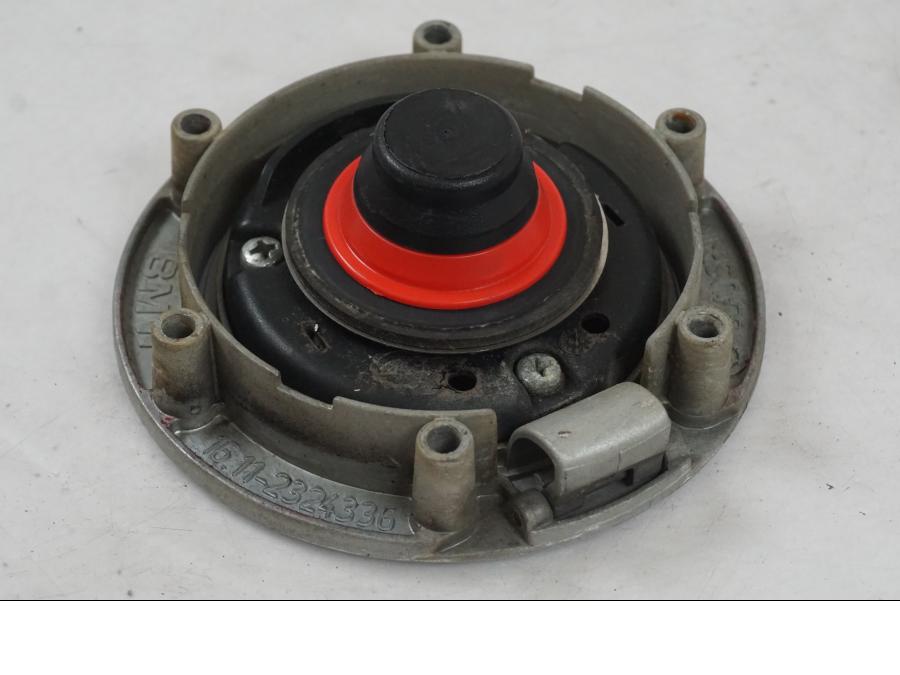 Extrabild1 på <p>Låssats från BMW K 1200 RS 1998.</p>

<p>Tändningslås, 1st nyckel, tanklock och sadellås.</p> motorcykel.