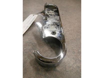 Höger sida på Gaffelkronadekor från en Kawasaki VN 800 -1999 motorcykel.