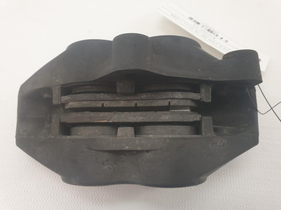 Vänster sida på Bromsok från en BMW R 1200 GS -2006 motorcykel.