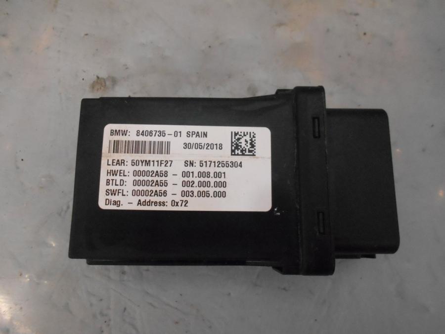 Framsidan på Styrbox från en BMW R 1200 GSA -2018 motorcykel.