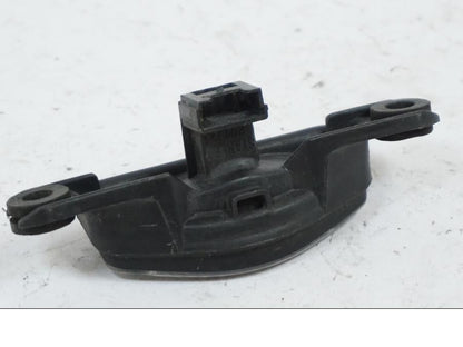 Snett uppifrån på Parkeringsljus från en Suzuki SV 650 -1999 motorcykel.