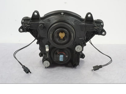 Vänster sida på Strålkastare från en Suzuki GSX-R 750 -2006 motorcykel.