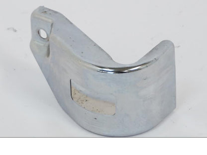 Höger sida på Bromsvätskebehållarkåpa från en Kawasaki VN 1500 -2002 motorcykel.