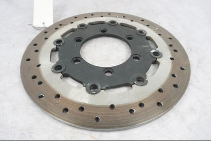 Höger sida på Bromsskiva från en Suzuki M 1800 -2009 motorcykel.