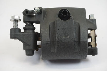 Höger sida på Bromsok från en Triumph Trident -2021 motorcykel.