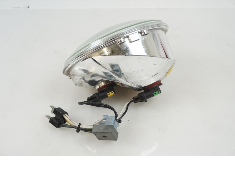 Höger sida på Strålkastare från en H-D Touring Road King FLHRC -2007 motorcykel.