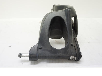 Vänster sida på Sving från en MV Agusta Brutale 800 -2014 motorcykel.