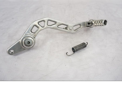 Framsidan på Bromspedal från en KTM 640 SM -2005 motorcykel.