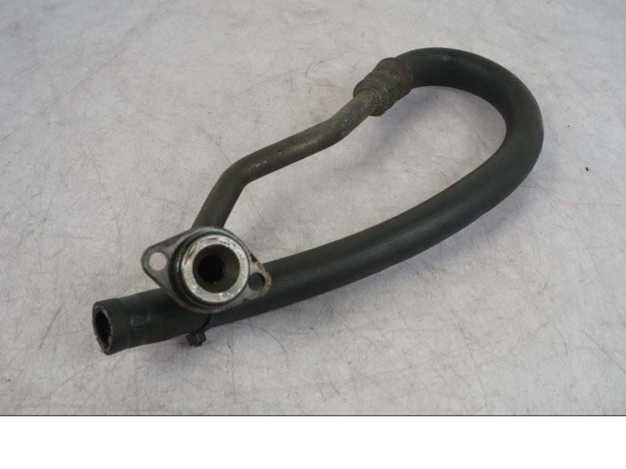 Framsidan på Oljekylslang från en BMW R 1100 GS -1998 motorcykel.