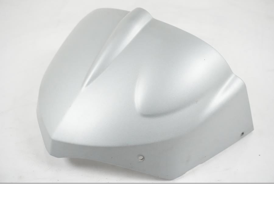 Framsidan på Toppkåpa från en BMW F 650 CS -2002 motorcykel.