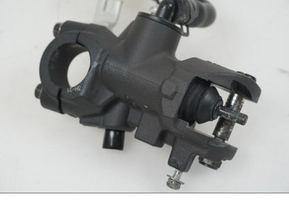 Baksidan på Bromshuvudcylinder från en Suzuki GSX-R 1000 -2007 motorcykel.