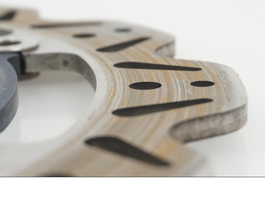 Vänster sida på Bromsskiva från en Suzuki GSX-R 1000 -2007 motorcykel.