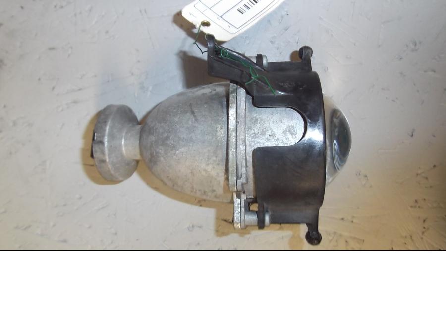 Framsidan på Strålkastare från en KTM 640 Duke -2002 motorcykel.