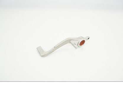 Framsidan på Bromspedal från en BMW S 1000 XR -2019 motorcykel.